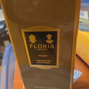 Floris London Violet Body Wash